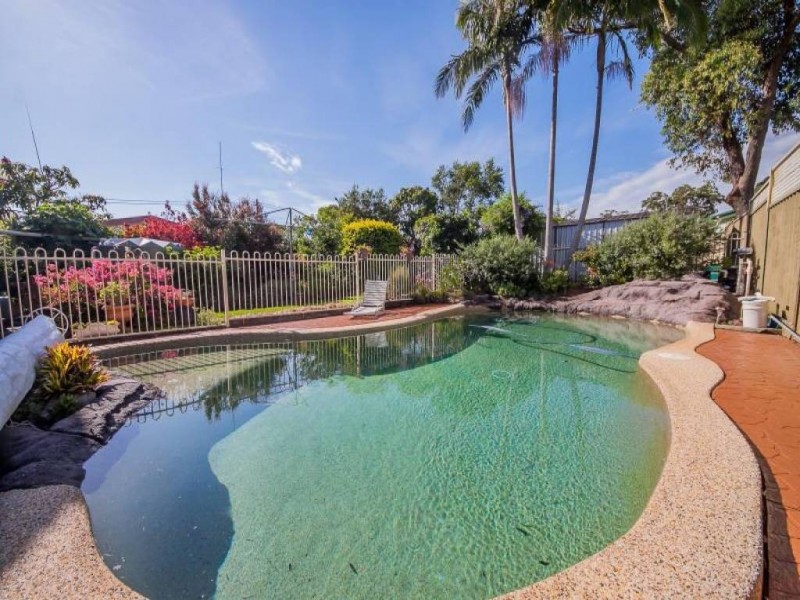 19 Muraban Rd, Summerland Point NSW 2259