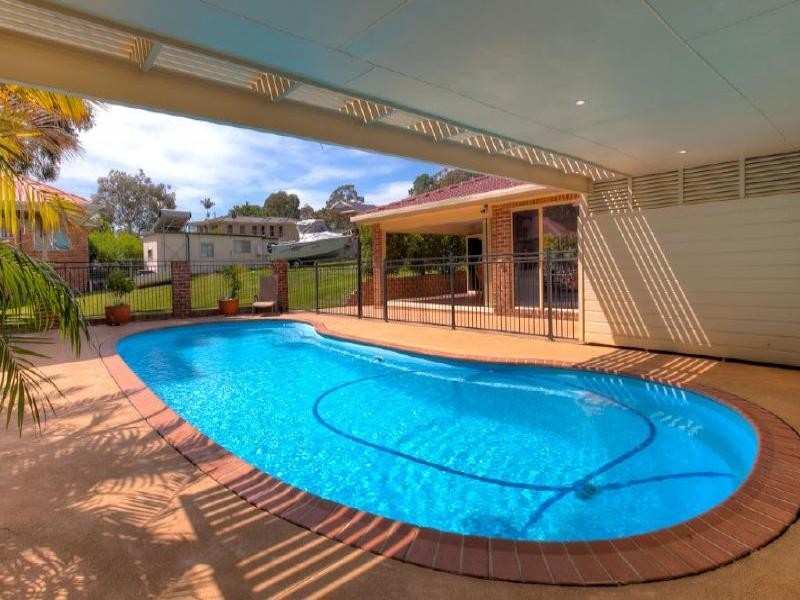 Summerland Point NSW 2259