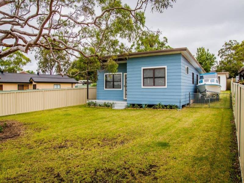 30 Collendina Rd, Gwandalan NSW 2259