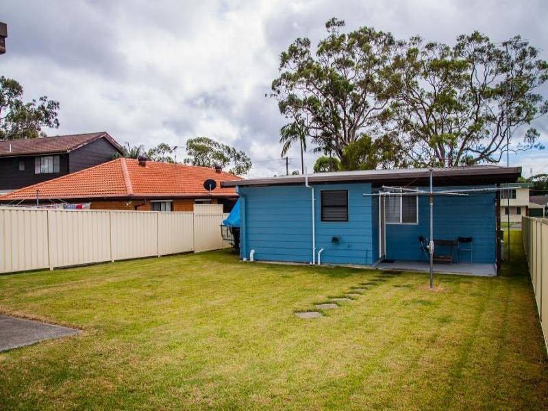 30 Collendina Rd, Gwandalan NSW 2259