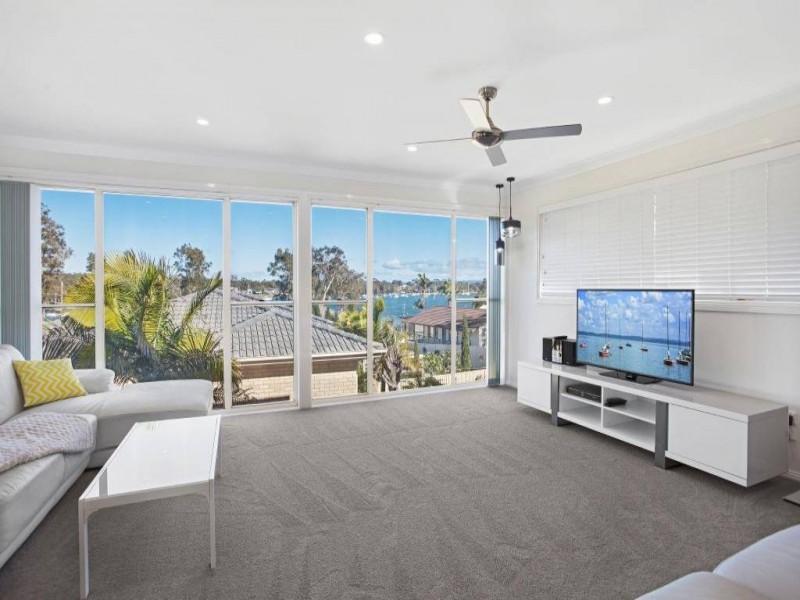 No38a Gordon Ave, Summerland Point NSW 2259