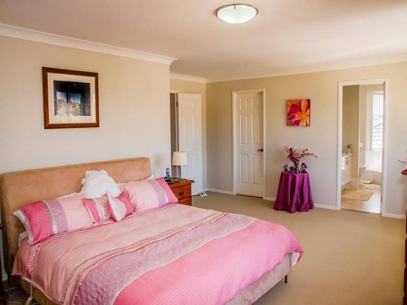 3 Windward Crescent, Gwandalan NSW 2259