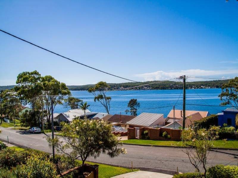 17 Noamunga Cr, Gwandalan NSW 2259