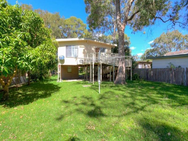 29 Birrabang Ave, Summerland Point NSW 2259