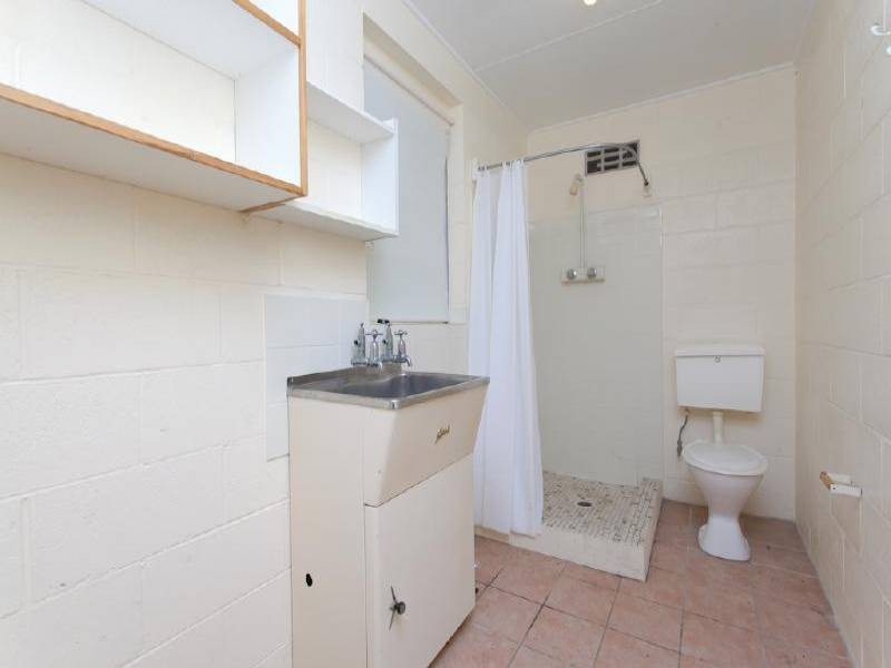 29 Birrabang Ave, Summerland Point NSW 2259