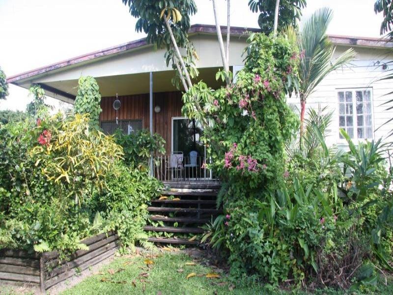 277 Pease Street, Edge Hill QLD 4870