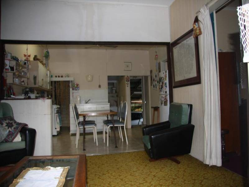 277 Pease Street, Edge Hill QLD 4870