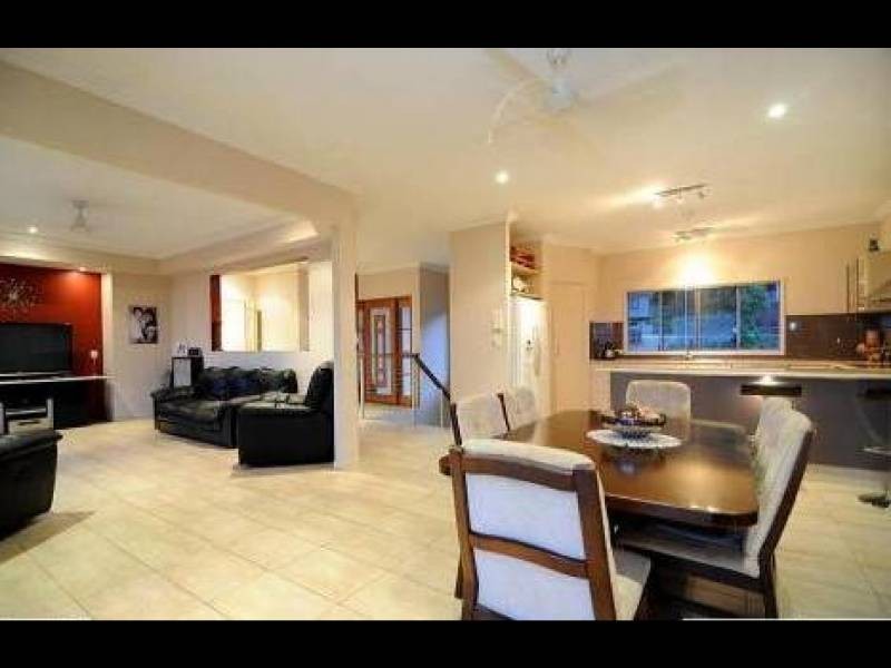 58 Daphne Drive, Redlynch QLD 4870