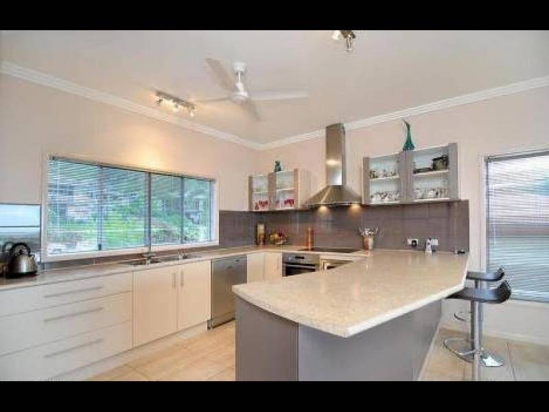 58 Daphne Drive, Redlynch QLD 4870