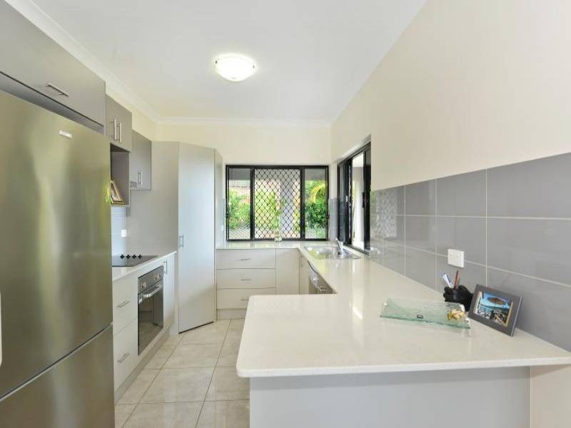 50 Flindersia Street, Redlynch QLD 4870