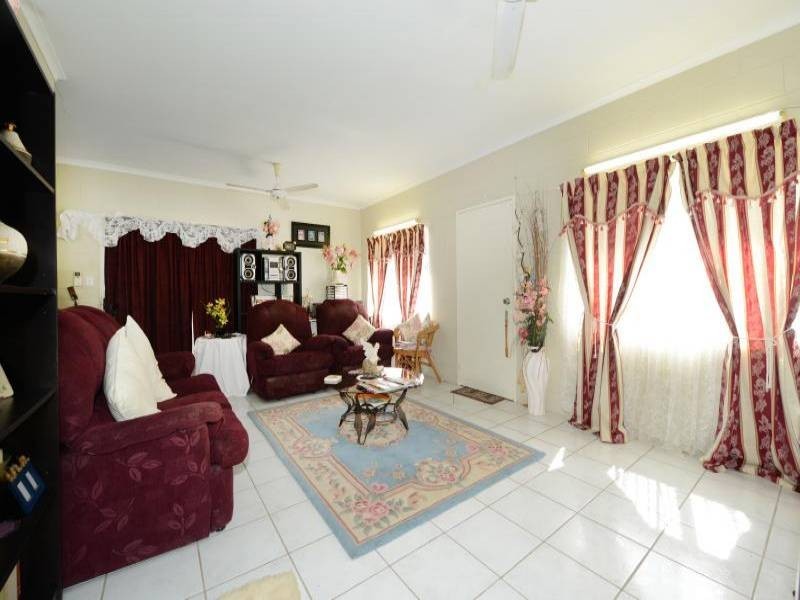 4 Deshon Street, Whitfield QLD 4870