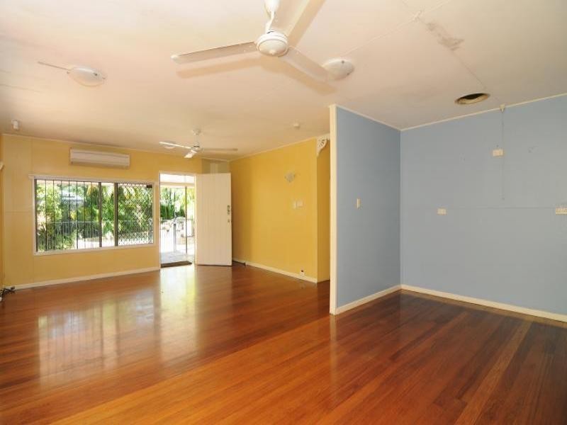 2 Langan Street, Earlville QLD 4870