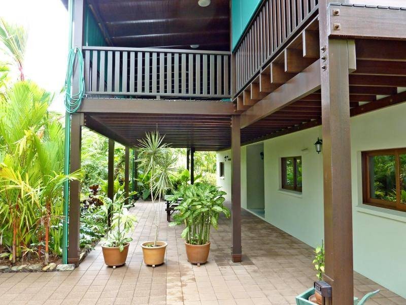 16 Butland Street, Brinsmead QLD 4870