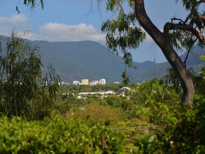 46 Flecker Street, Whitfield QLD 4870