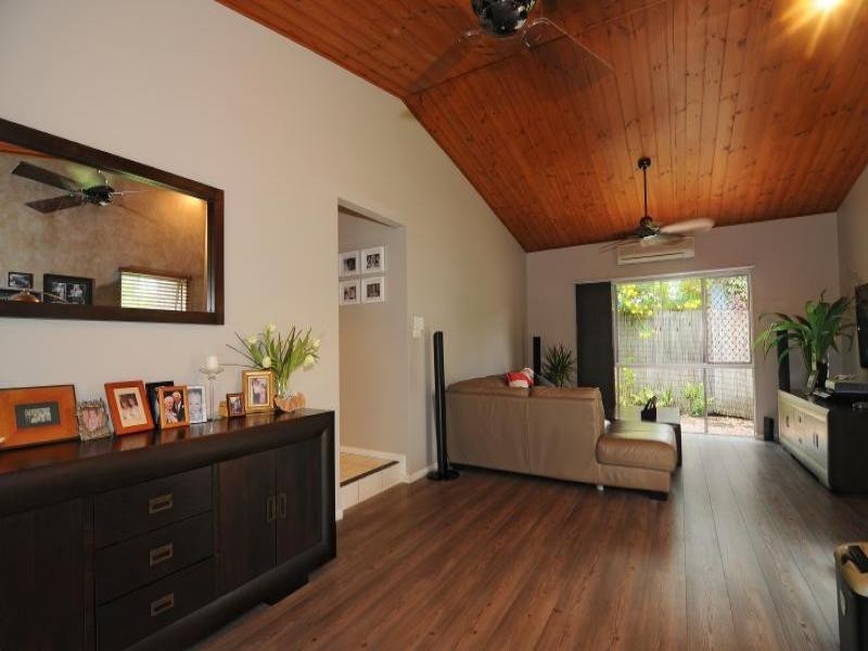 12 Rogers Close, Whitfield QLD 4870
