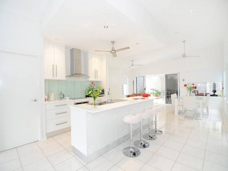49 Flecker Street, Whitfield QLD 4870