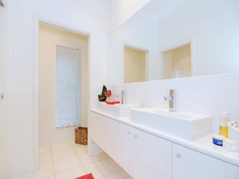 49 Flecker Street, Whitfield QLD 4870