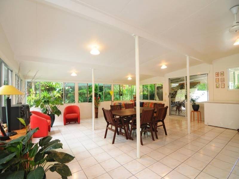 37 Bolton Street, Whitfield QLD 4870
