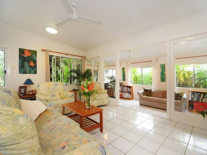 37 Bolton Street, Whitfield QLD 4870
