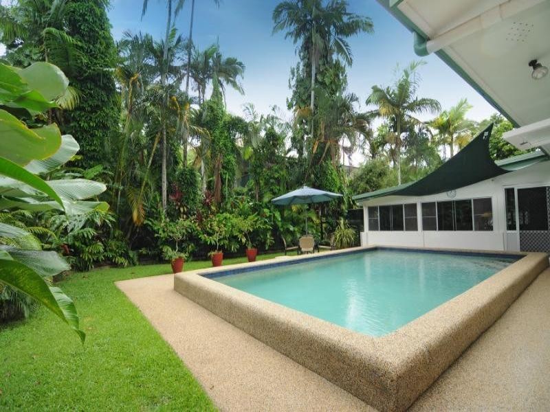 37 Bolton Street, Whitfield QLD 4870