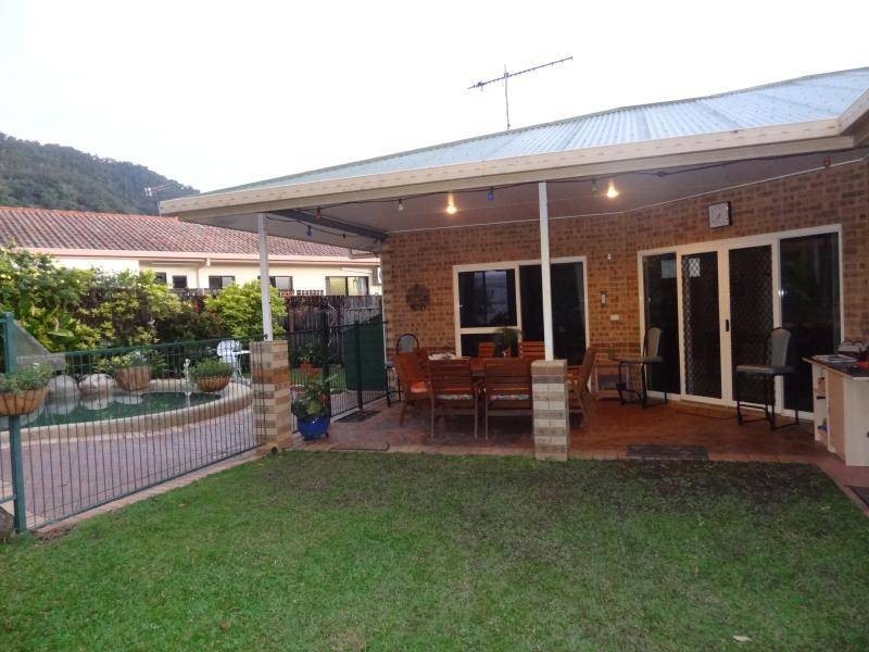 165 McFarlane Drive, Kanimbla QLD 4870