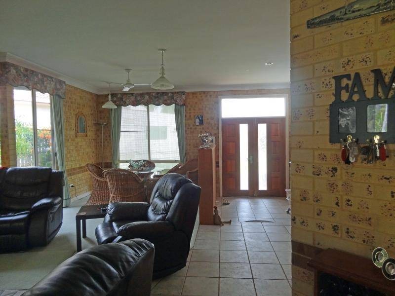 165 McFarlane Drive, Kanimbla QLD 4870