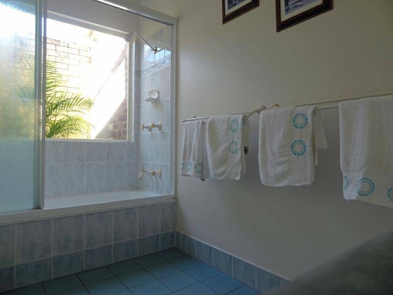165 McFarlane Drive, Kanimbla QLD 4870