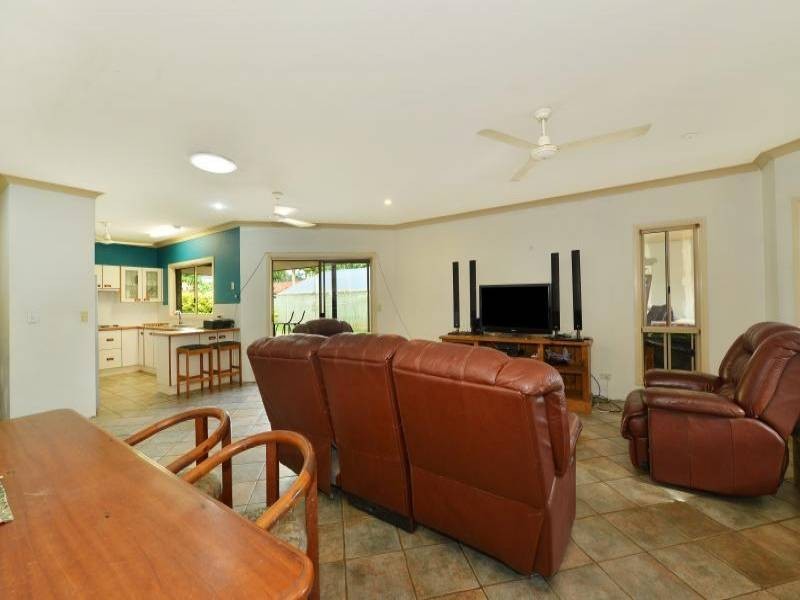 18 Greenford Close, Brinsmead QLD 4870
