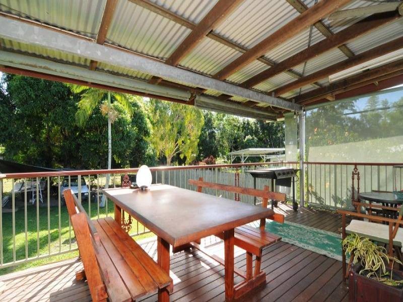 38 Stirling Street, Whitfield QLD 4870