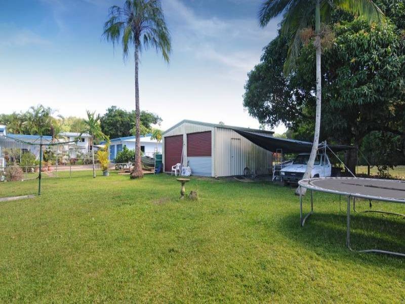 38 Stirling Street, Whitfield QLD 4870