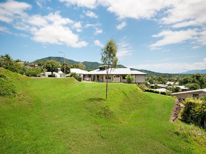 36 Flecker Street, Whitfield QLD 4870