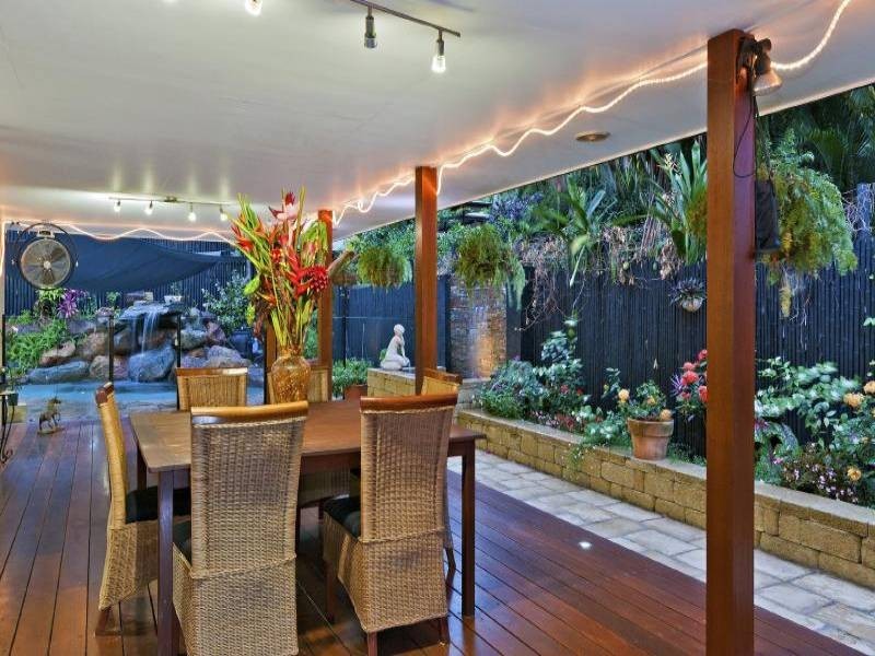 1 Ponticello Street, Whitfield QLD 4870
