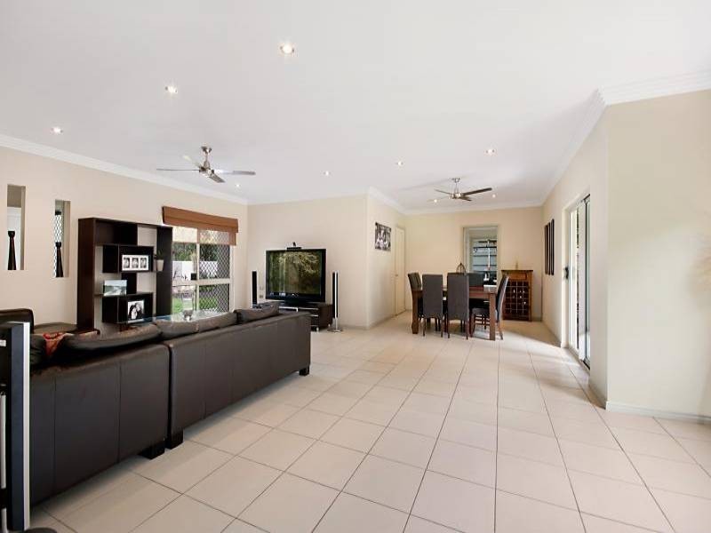 1 Fitzallen Close, Kanimbla QLD 4870
