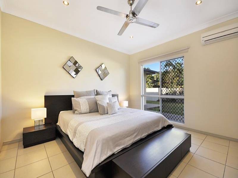 1 Fitzallen Close, Kanimbla QLD 4870