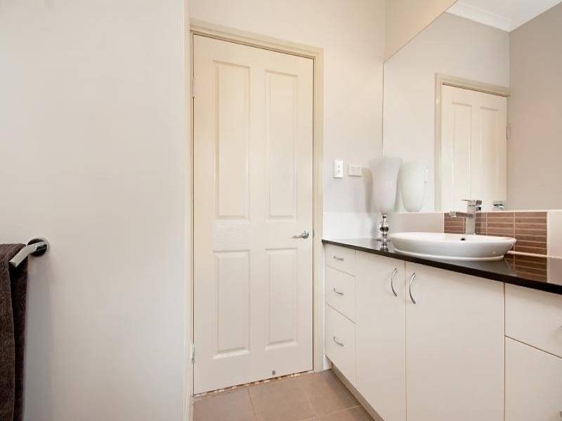 1 Fitzallen Close, Kanimbla QLD 4870