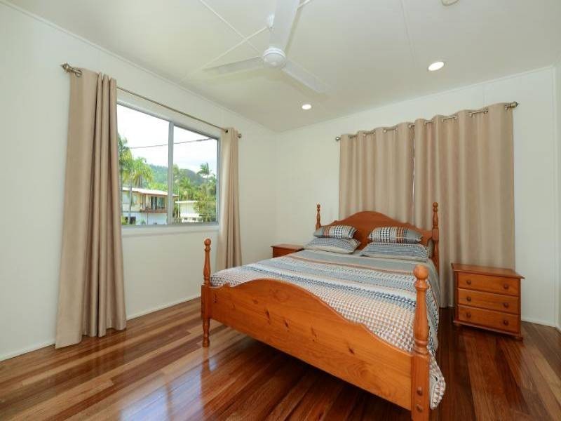 183 Greenslopes Street, Edge Hill QLD 4870
