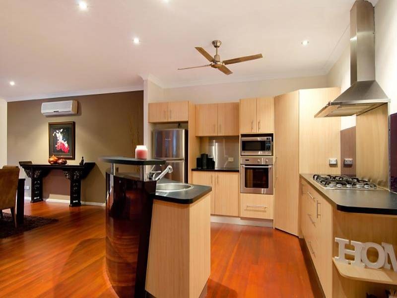 73 Fairley Street, Redlynch QLD 4870