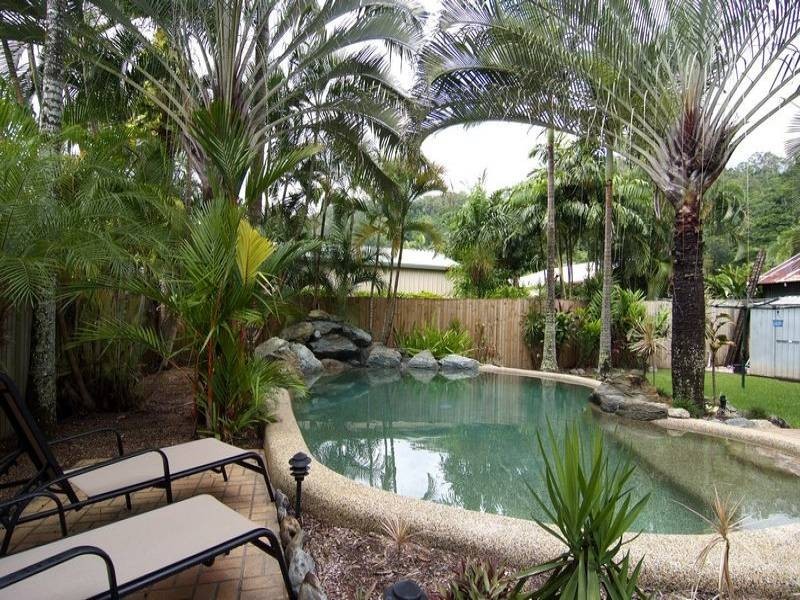 13 Passchendaele Street, Stratford QLD 4870