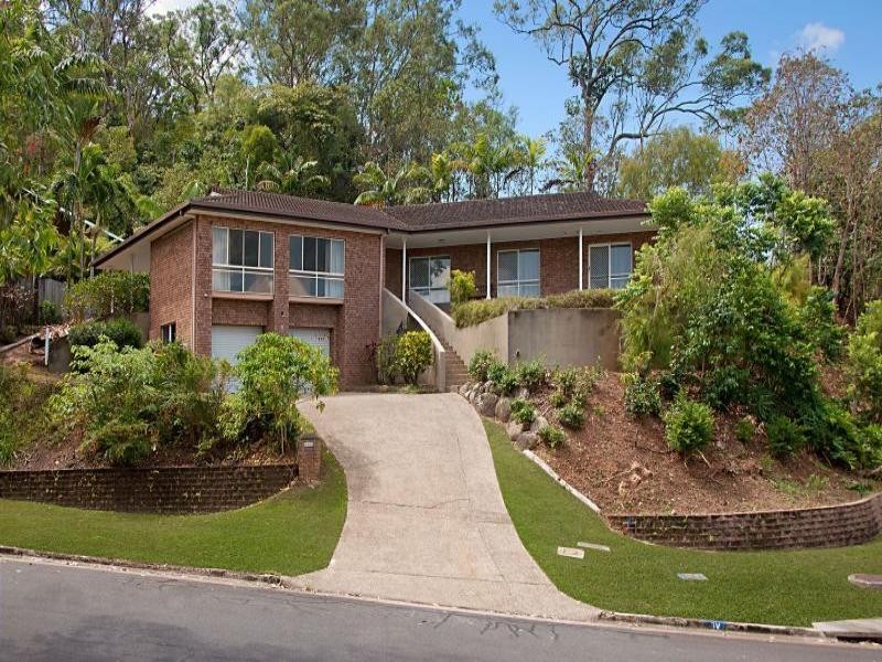 33 Trundle Terrace, Whitfield QLD 4870