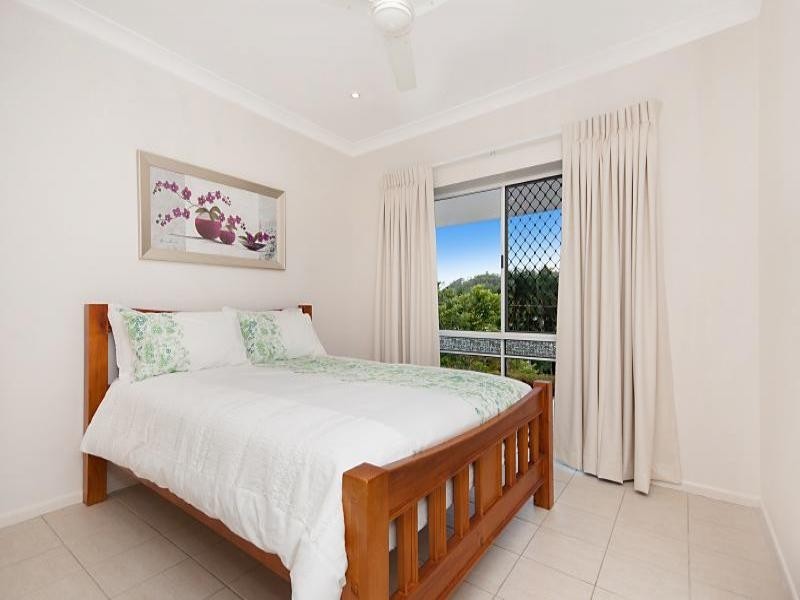 33 Trundle Terrace, Whitfield QLD 4870