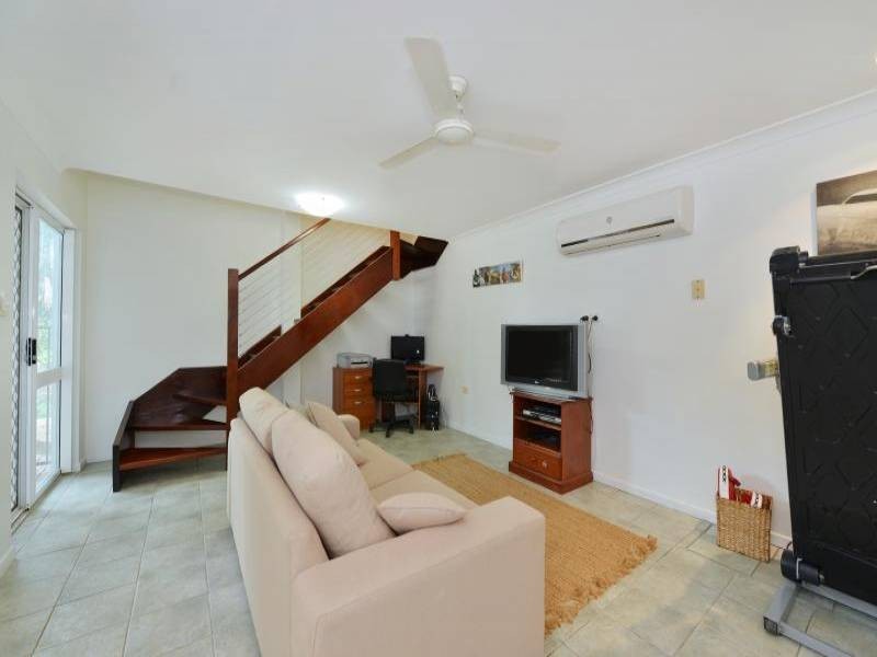 4 Bates Street, Earlville QLD 4870