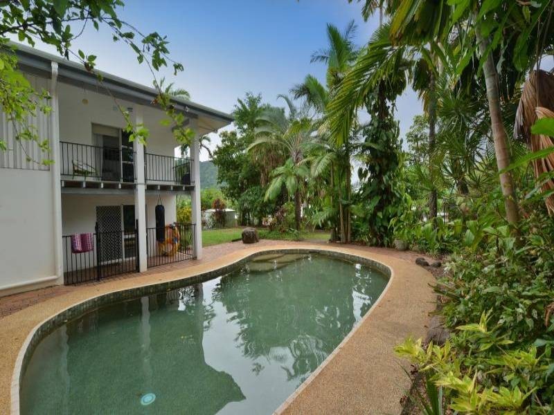 4 Bates Street, Earlville QLD 4870