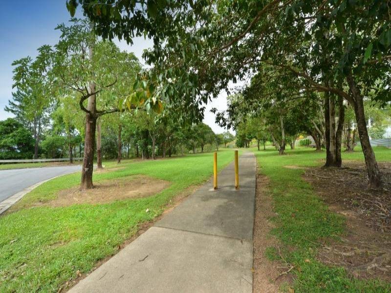 4 Bates Street, Earlville QLD 4870