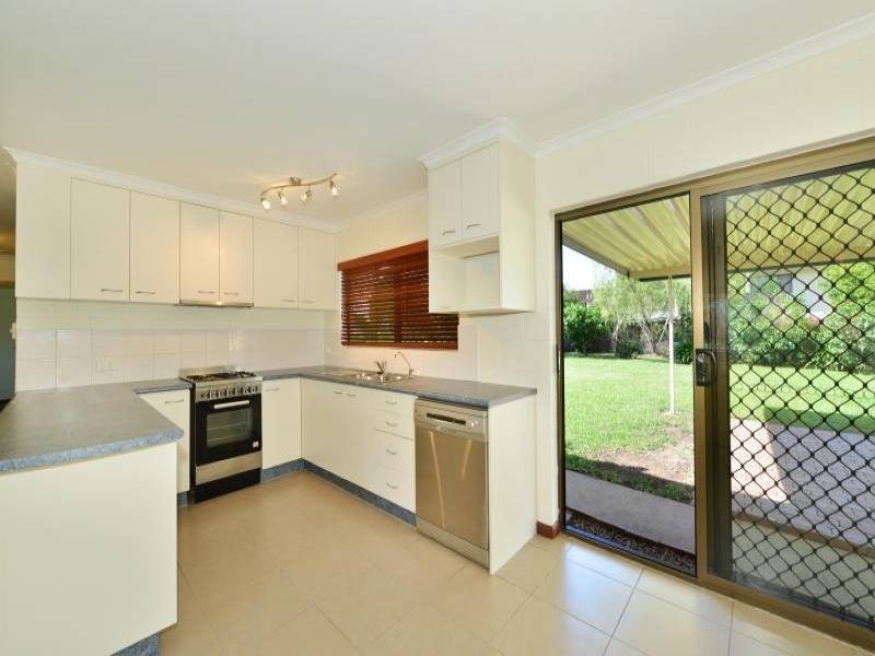 110 Jensen St, Edge Hill QLD 4870
