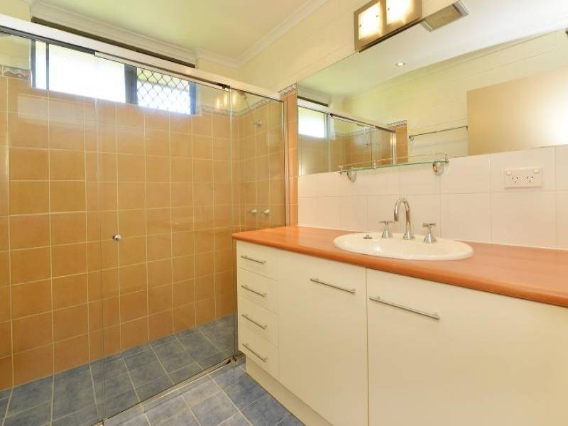 110 Jensen St, Edge Hill QLD 4870
