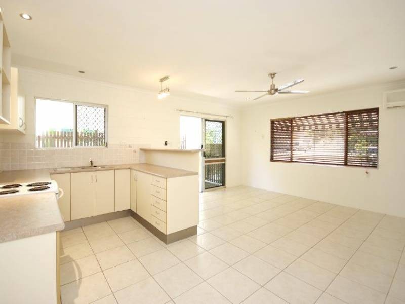 177 Greenslopes Street, Edge Hill QLD 4870