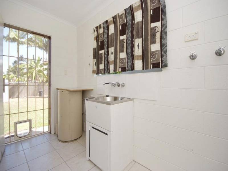 177 Greenslopes Street, Edge Hill QLD 4870