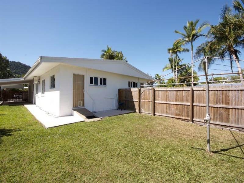 177 Greenslopes Street, Edge Hill QLD 4870