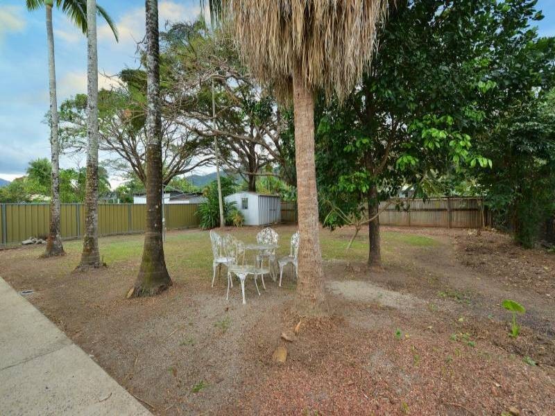 18 Torrance Avenue, Edge Hill QLD 4870