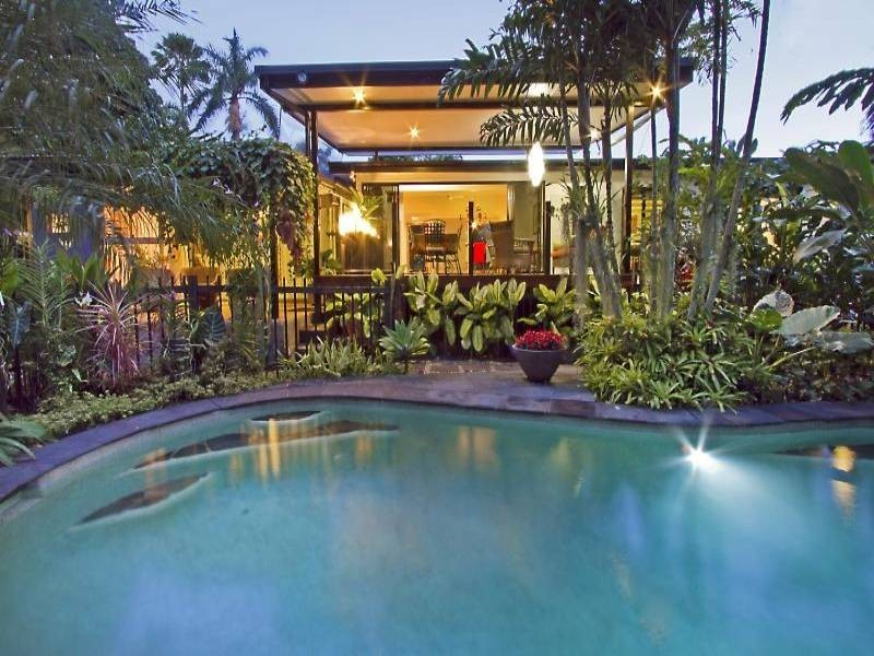 66 Hutchinson Street, Whitfield QLD 4870